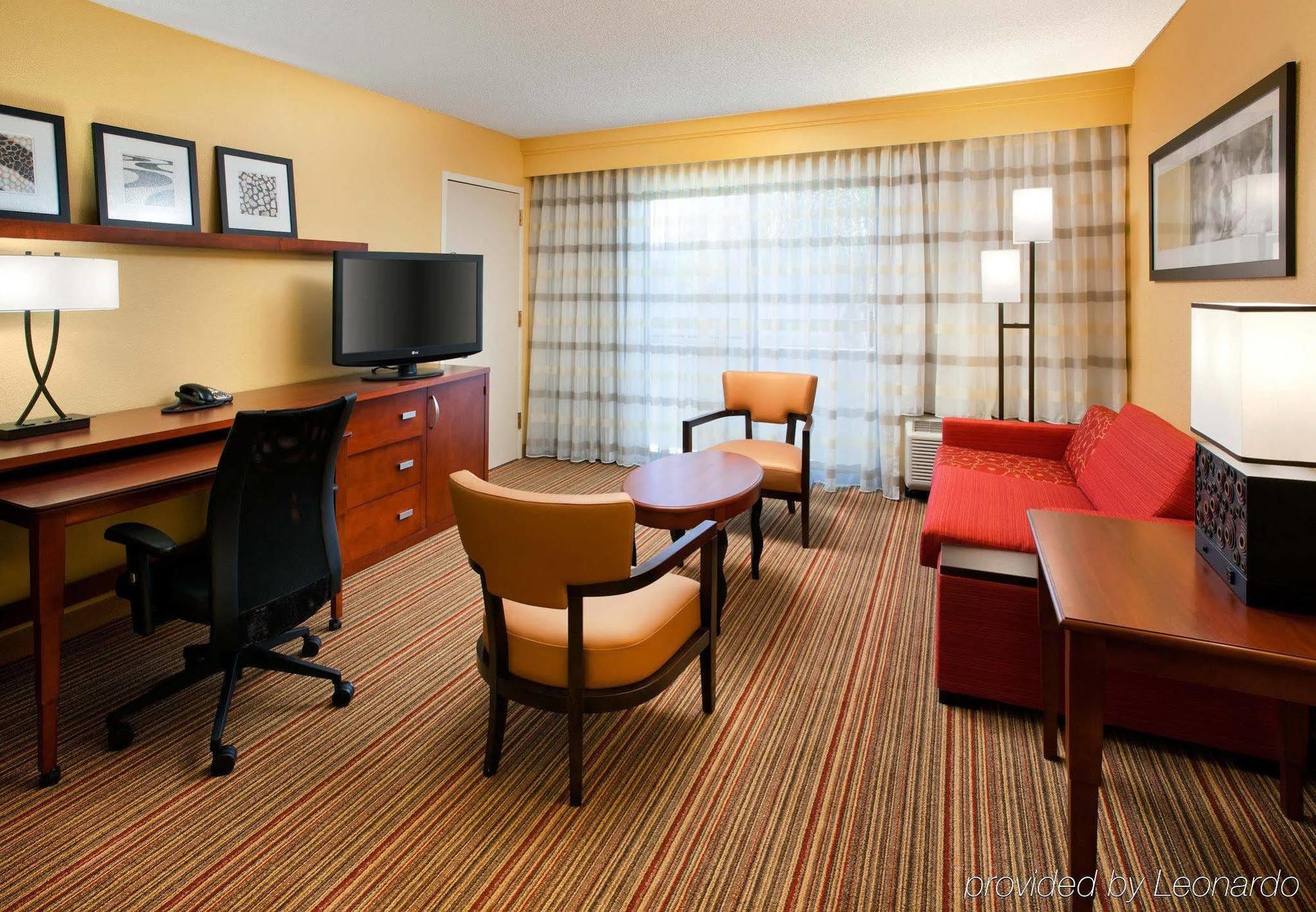 Courtyard By Marriott San Diego Sorrento Valley Room photo